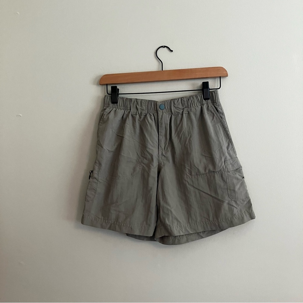Columbia Women's Cargo Shorts - Light Gray
